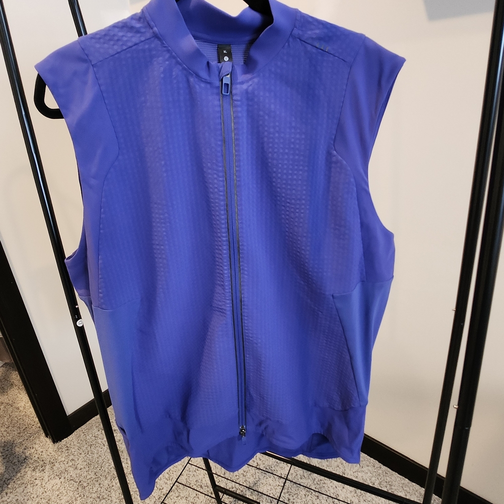 lululemon athletica Vibrant Blue Sleeveless Vest